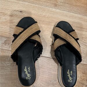 Seychelles Black and Tan Women's Sandals